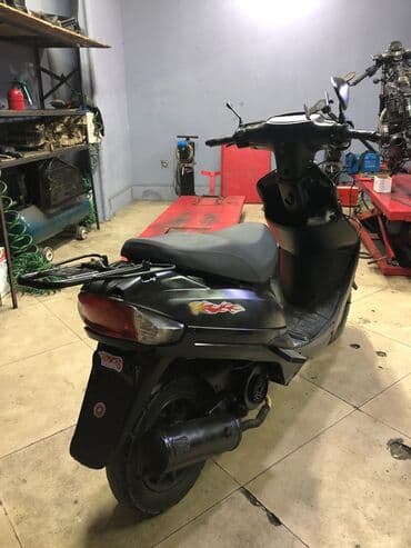 disk teker 4 bolt: Şəhər içi rahat hərəkət üçün praktik skuter. Xüsusiyyətlər: - Korpus — 3