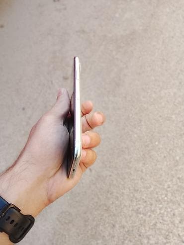 iphone x qiymət: IPhone X, Gümüşü, Face ID — 3
