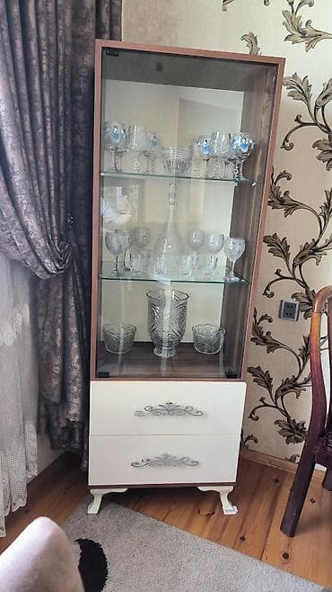 Yaxşı vəziyyətdədir.stol açılır.Hamısı birlikdə 500 manata satılır — 8