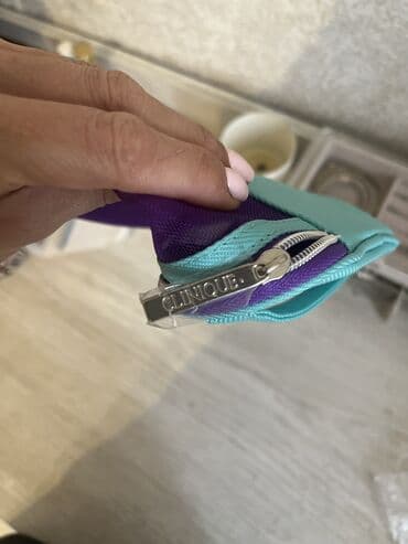 Üz üçün toner və losyonlar: Məhsul: Clinique kosmetik çantası - Rəng: Bənövşəyi torlu korpus — 4