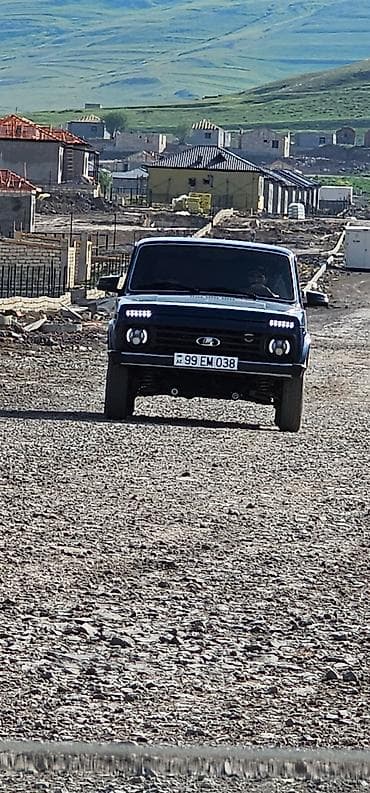 islenmis avtomobiller: VAZ (LADA) 4x4 Niva: 1.7 l | 2013 il 179500 km — 3