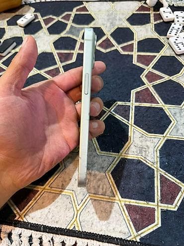 iphone 14 mini: IPhone 15, Yaşıl, Face ID — 6