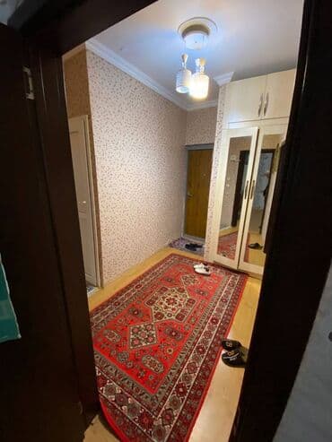 9 ci mikrorayon satilan evler: Bakı, 3 otaqlı, Köhnə tikili, 75 kv. m — 11