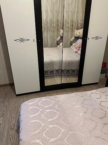 sənəd dolabı: 400 azn.Unvan Mıda 1.Hovsan — 2