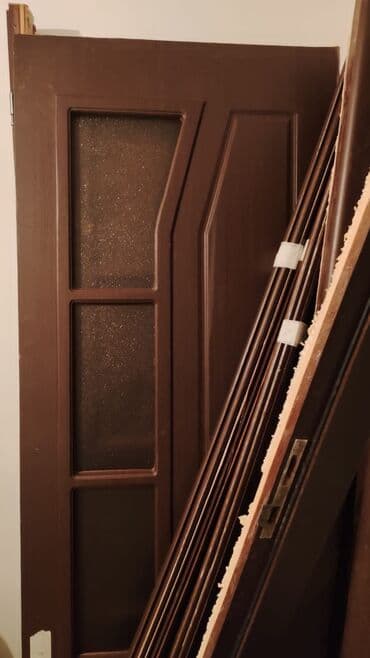 4 eded qapı təcili satılır Standart ölçü 2.10 90-na *4 u birlikde