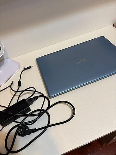 Acer: Acer noutbuk – mavi gövdə Xüsusiyyətlər: - Prosessor: Intel Pentium — 2