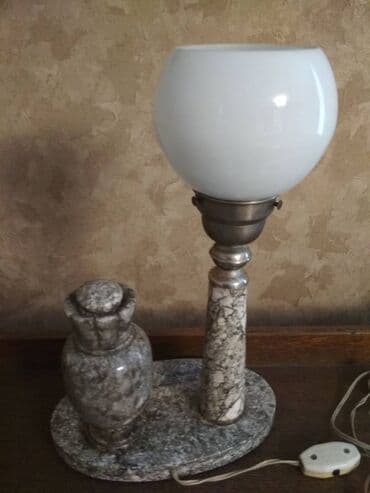 rengli lampalar: Mərmərdən qədimi stol lampası.
Sovet dövründən qalmadır — 3
