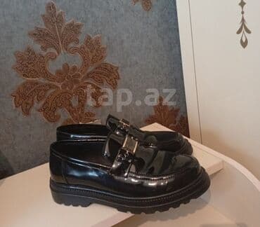 Мужская обувь: Qara laklı loafer ayaqqabı - Modell: klassik loafer - Material — 1
