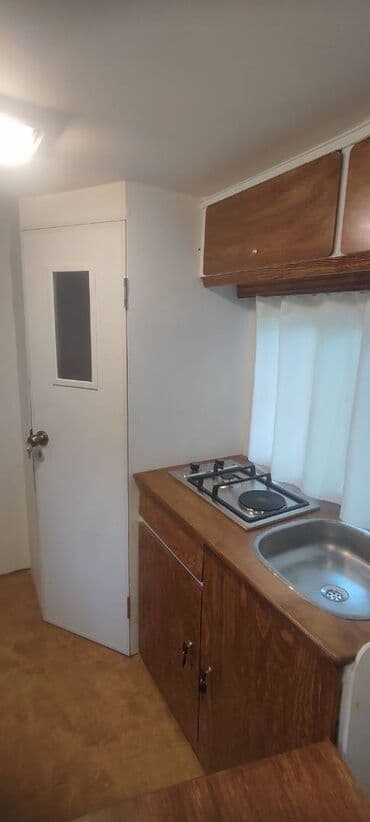 qosqu yeri: KARAVAN sifarişlə. Istirahətiniz üçün tam şərait var . 12 volt — 6