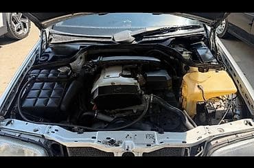 Mercedes-Benz C-Class: 1.8 l | 1997 il Sedan — 8