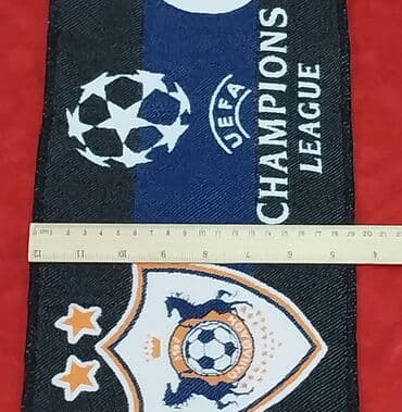 divan parçaları: Qarabağ futbol klubunun azərkeş şərfləri satılır. Xüsusi fərqi odur — 5