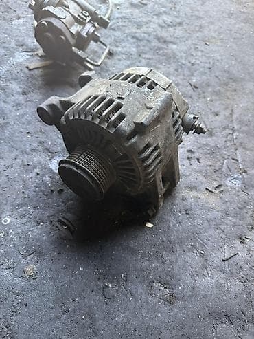 Hyundai h100 dinamo - Tip: Kəmərli alternator, çox yivli kasnaklı -