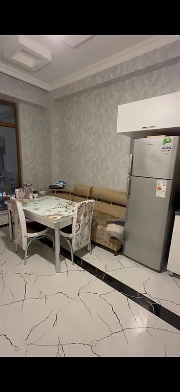 tecili ev alqi satqisi: 3 otaqlı, Yeni tikili, m. 20 Yanvar, 125 kv. m — 2