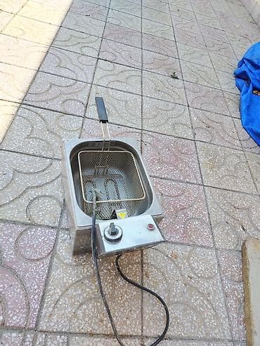 et ceken: Elektrikli fritöz – tək vannalı, paslanmayan poladdan korpus — 2
