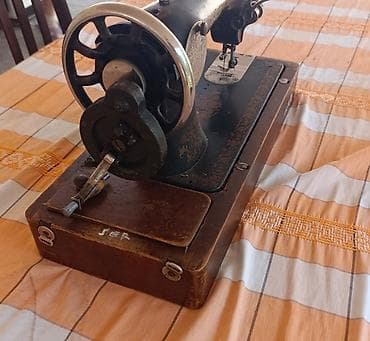 Digər biznes avadanlığı: Qədim tikiş maşını,1 əsrlik,tam işlək vəziyyətdə — 4