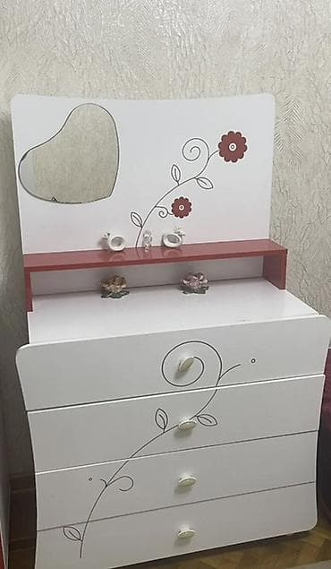 Uşaq/yeniyetmə otağı üçün mebel dəsti Komplektə daxildir: - Tək — 3