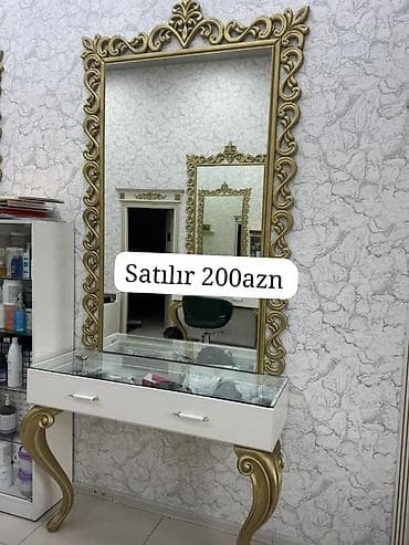 İşlənmiş, Makiyaj üçün masa, Güzgülü — 1