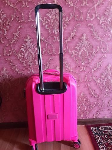 Спортивные игры: Məhsul: Təkərli səyahət çamadanı - Rəng: parlaq çəhrayı - Korpus — 1