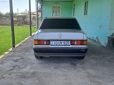 vaz 2107 abilsofka: Mercedes-Benz 190 (W201): 2 l | 1990 il Sedan — 1