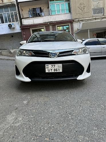 Toyota Corolla: 1.5 л | 2019 г. Универсал — 1
