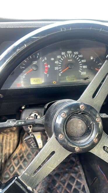 lada qrant: VAZ (LADA) 4x4 Niva: 1.7 l | 2014 il 19855 km Ofrouder/SUV — 6