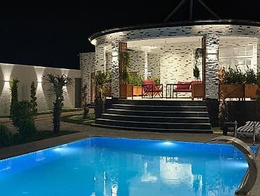 Квартиры: 300 м², 4 комнаты, С бассейном — 8