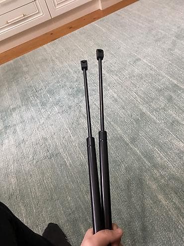 Qapı zamokları: Kia sorento üçün kapot amazatoru il 2010-2013 - Rəng: qara - Tip: qaz — 1