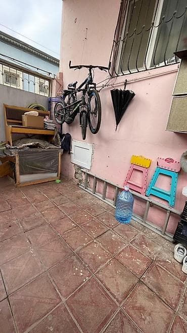 gunesli kiraye ev: Binəqədinin mərkəzi 182 saylı məktəbə 50metr məsafədə,hər bir şəraitli — 10