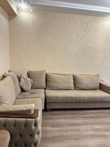 Qaşıqlar: 3 nefer qiz axdarilir - Künc divan: yumşaq nüanslı bej rəng, sağ/sol — 3