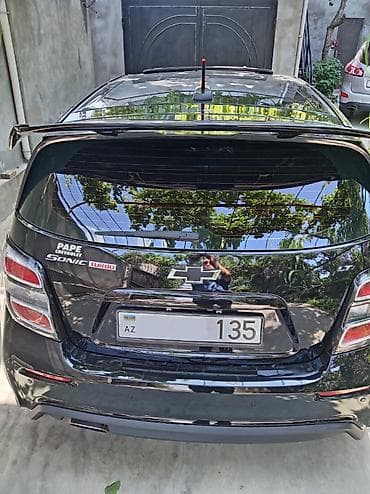 mini karavan: Chevrolet Aveo: 1.4 l | 2017 il 92500 km Hetçbek — 6