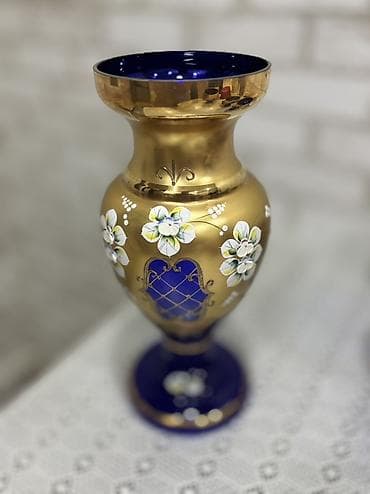 lilya gülü: Vaza dəsti, Bogem şüşəsi — 3