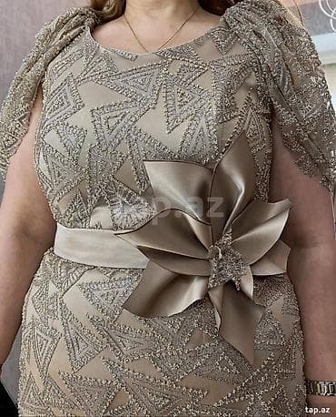 999 qizil haranindi: 450₼-a tikdirilib 300₼ a satılır razmer 42-44 yeni kimidir, 1 dəfə — 3