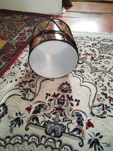 Digər musiqi alətləri: Nagara – taxta gövdəli, ikiüzlü zərb aləti - Korpus: cilalanmış — 2