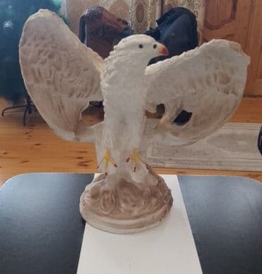 işlənmiş moydadırlar: Fiqur, Gips, rəng - Ağ — 1