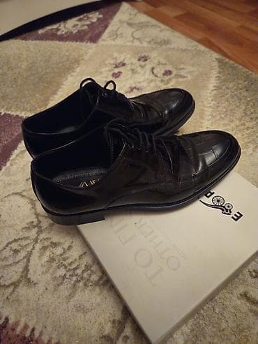 ayaqqabı kişi ücün: Klassik kişi ayaqqabısı – qara rəng, bağcıqlı model - Üst hissə — 3