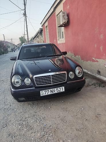 met: Mercedes-Benz E-Class (W210) sedan Mühərrik və ötürmə: - Benzin — 7