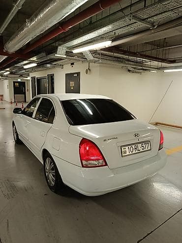 Hyundai Elantra: 1.6 l | 2001 il Sedan lalafo.az -da Hyundai Elantra: 1.6 l | 2001 il Sedan