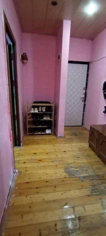 ipotekada olan evlerin satisi: Bakı, 3 otaqlı, Köhnə tikili, m. Əhmədli, 80 kv. m — 8