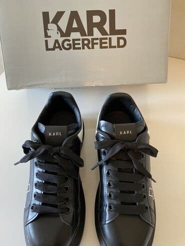 Səndəl və şəp-şüplər: Yenidir. 85 azn alınıb 60 azn satılır
Ölçü 40 — 3