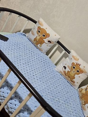 it səkili: Oğlan və qız üçün, Yumru, Beşik, Dəst ilə, Yellənmə mexanizm ilə — 10