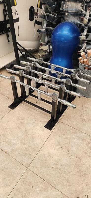 etajerka: Ştanq tutacaqları üçün çoxsəviyyəli metal rəf (gym aksesuarları üçün) — 1