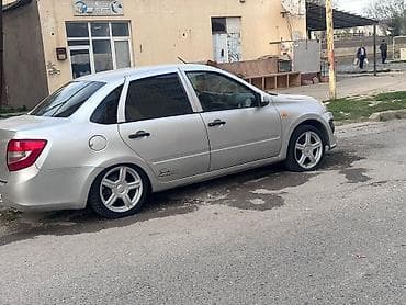 Əla vəzyətdədi pul lazımdı satıram endirim edəcəm