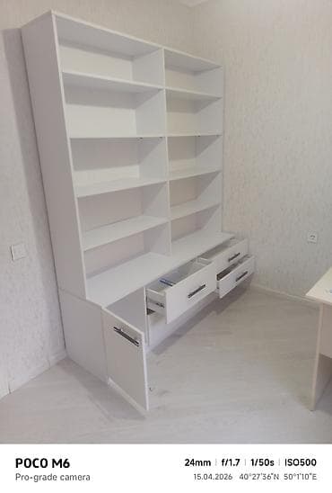 Ağ Rəngli Heç Bir Problemi Yoxdur Aşağı Polaknin Qulpu Çıxıb Uşağ