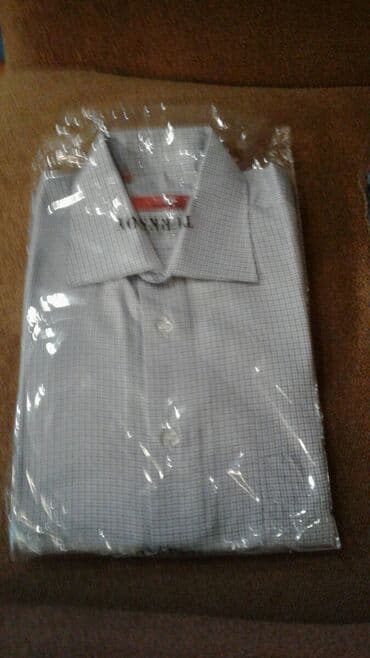 qaqa geyimi: Kishi ucun koynekler satılır tezediler qiymeti 15_20 azn — 2