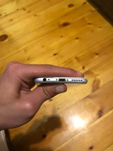 ipad 6 nesil: IPhone 6, Gümüşü, Barmaq izi — 4