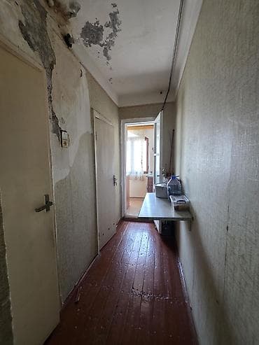 Mənzillər: Bakı, Bakıxanov qəs., 3 otaqlı, Köhnə tikili, m. Neftçilər, 75 kv. m — 6