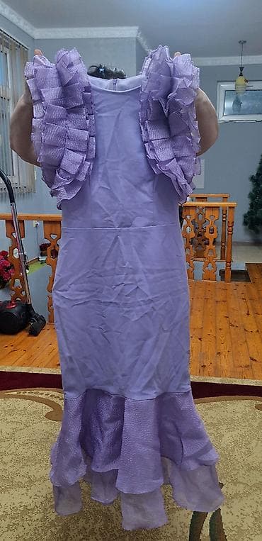 Qadın geyimi