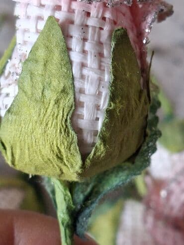 toxunma güller: Dekorativ mini çiçək dəstəsi – toxuma fakturalı qızılı simli parıltılı — 5