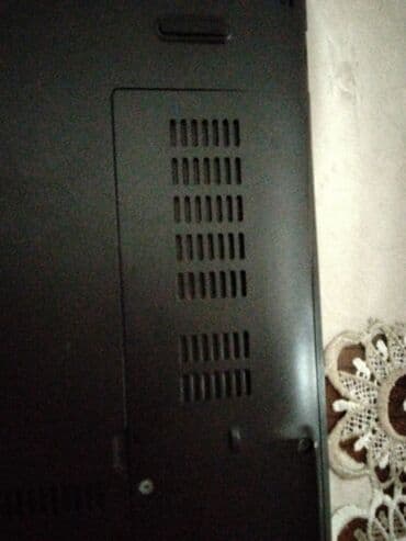 Noutbuk üçün alt korpus paneli - Material: sərt plastik - Rəng: qara