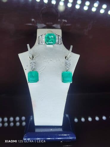 gumuş əşyaları: Dəstə daxildir: Üzük, Sırğa, Gümüş, 925 Əyar — 2